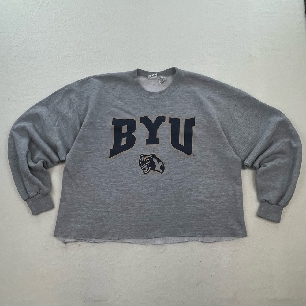 Vintage MJ Soffe BYU Cougars Grey Cropped Crewneck Size XL